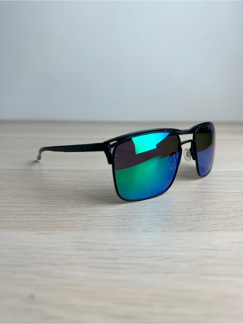 Oakley OO6048 Holbrook TI Black/Blue Prizm Polarized